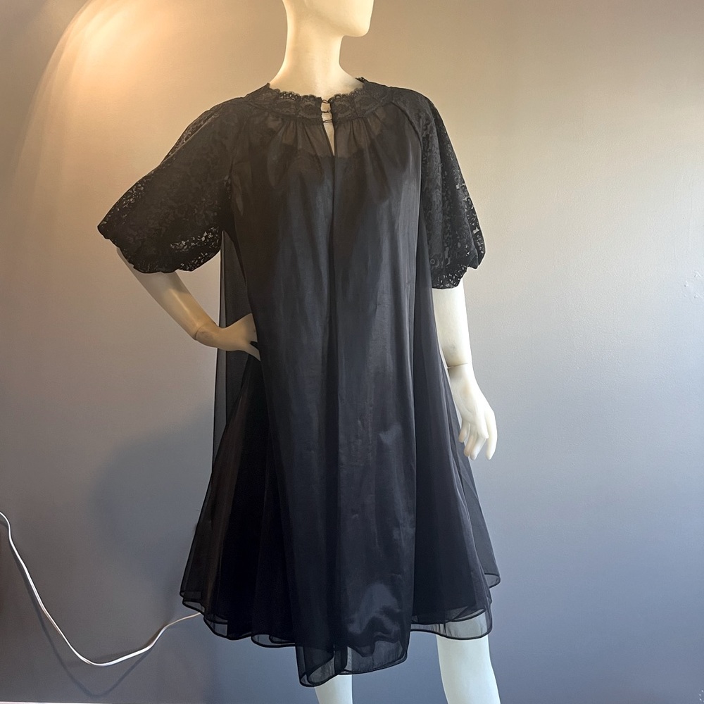 Vintage 1950’s Vanity Fair Lingerie Dress & Robe set